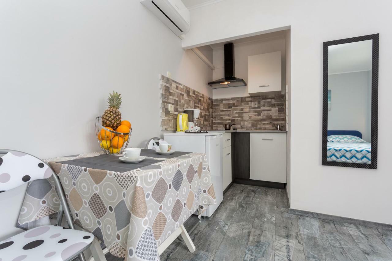 Studio Apartments Gilda バスカ エクステリア 写真