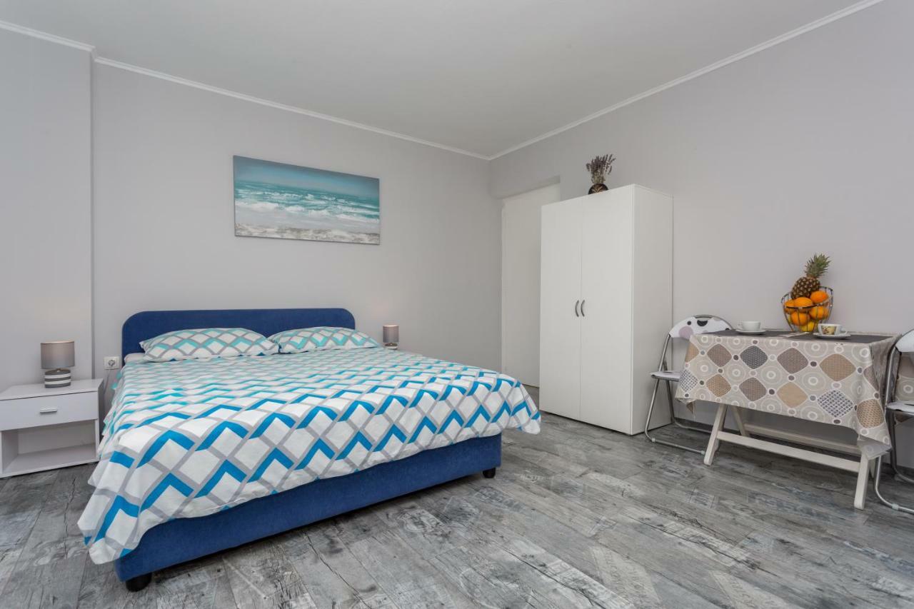 Studio Apartments Gilda バスカ エクステリア 写真