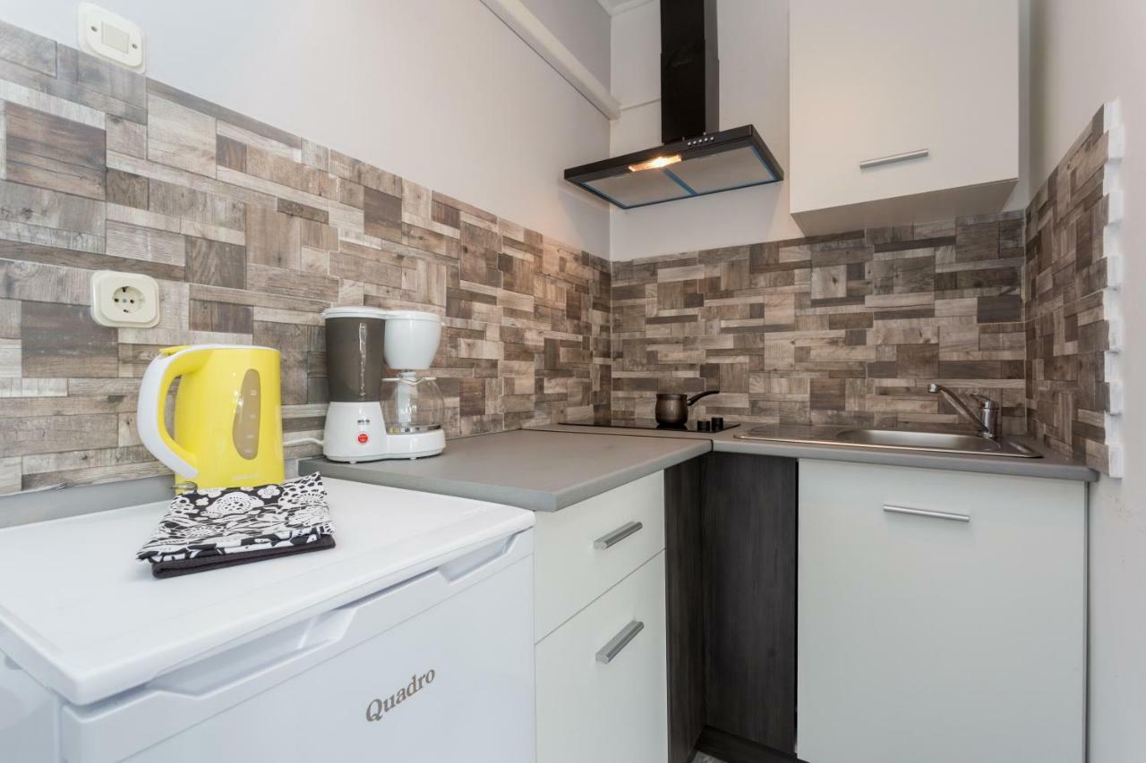 Studio Apartments Gilda バスカ エクステリア 写真