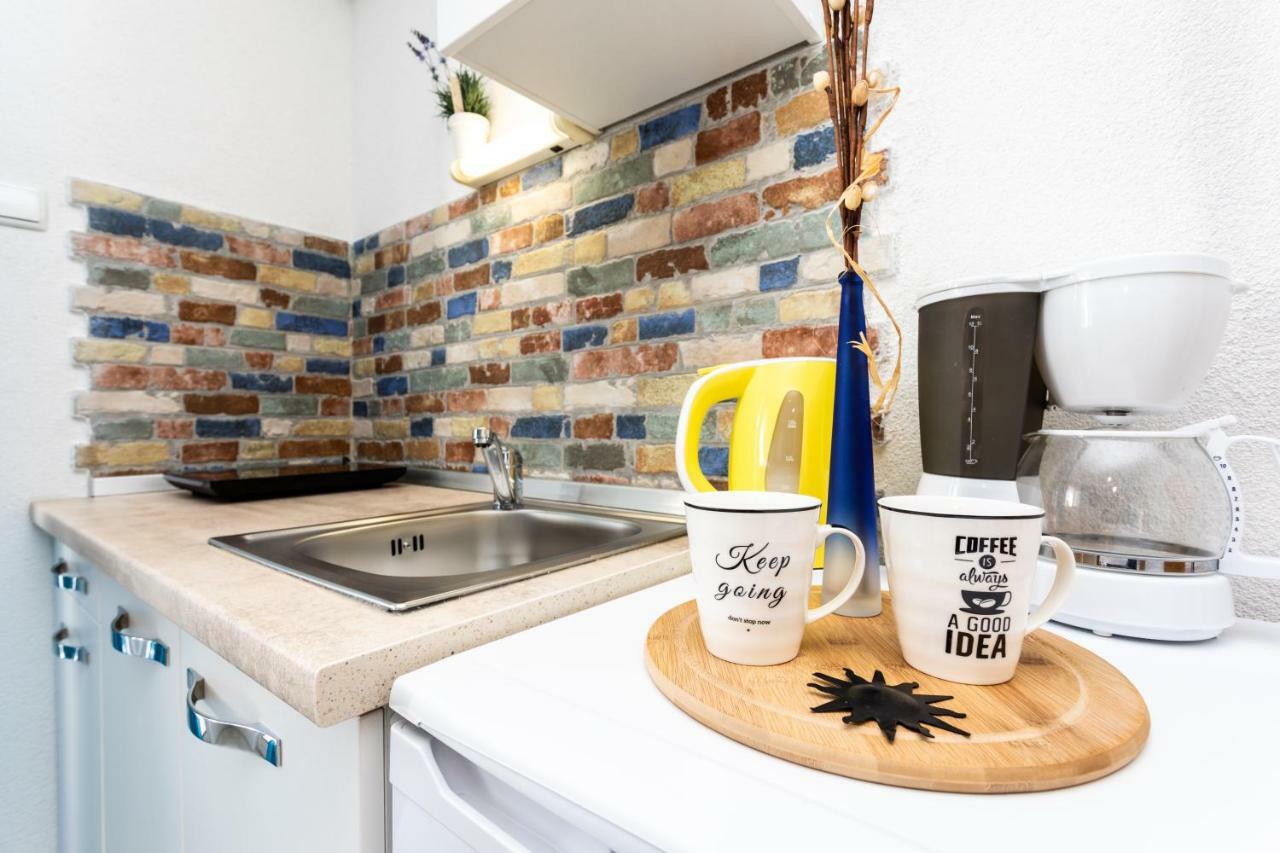 Studio Apartments Gilda バスカ エクステリア 写真